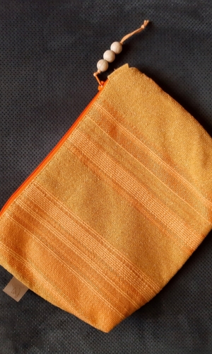 Gold No.2. handwoven bourette silk vanity bag